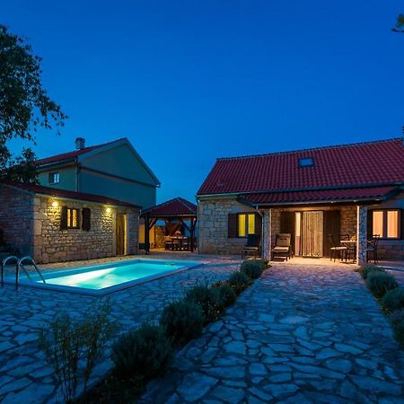 Rural House Gluic Villa Bogatic Ngoại thất bức ảnh