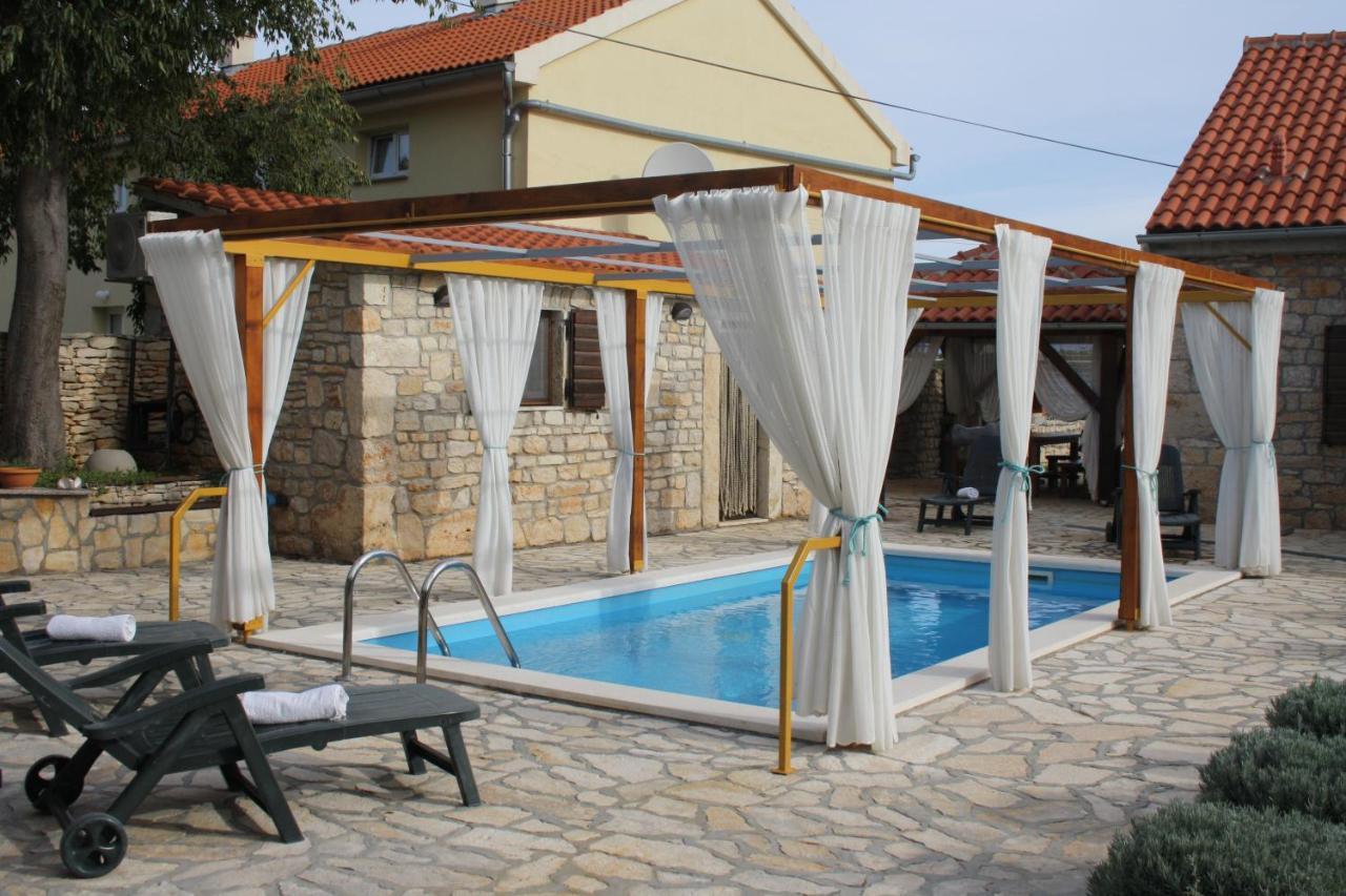 Rural House Gluic Villa Bogatic Ngoại thất bức ảnh