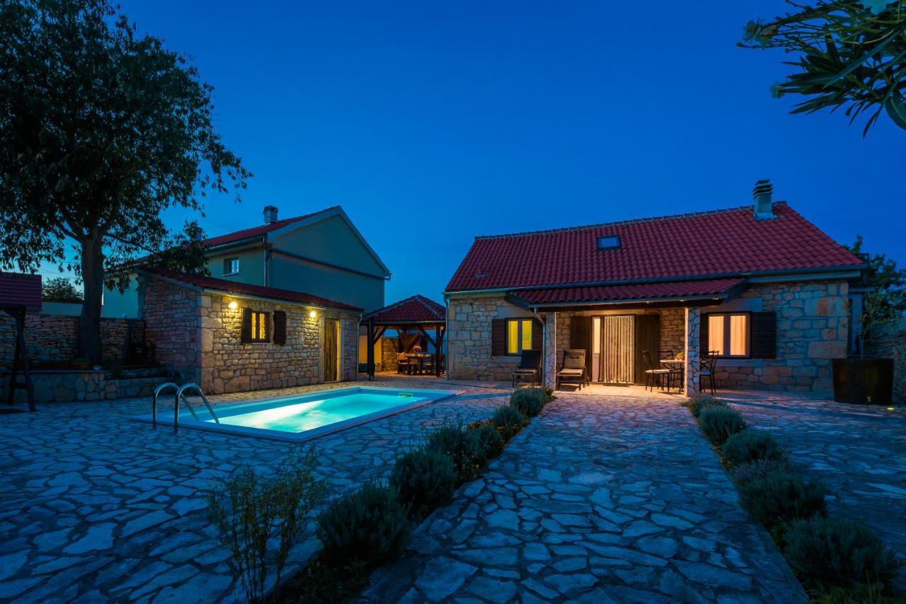 Rural House Gluic Villa Bogatic Ngoại thất bức ảnh