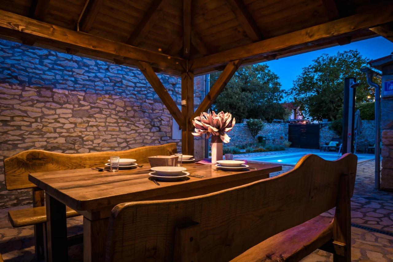 Rural House Gluic Villa Bogatic Ngoại thất bức ảnh